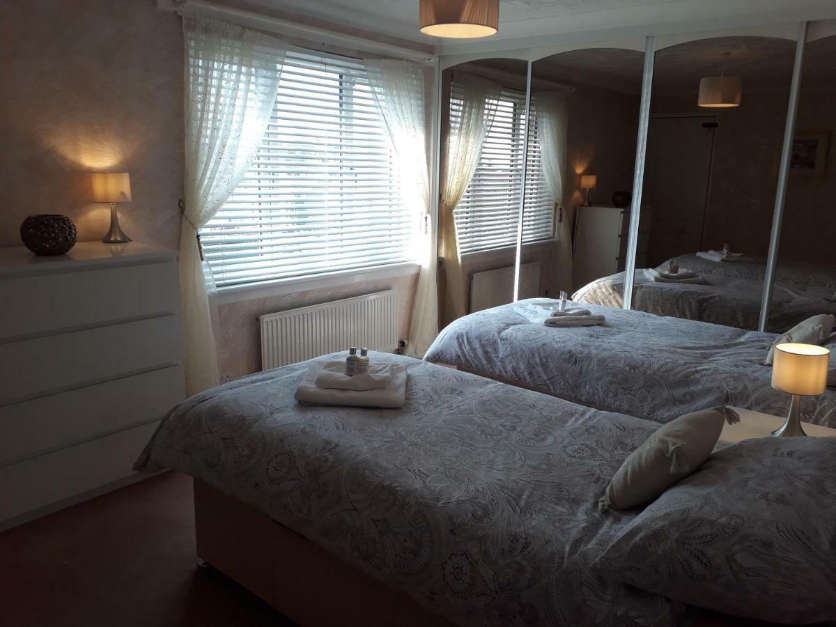 Hilltop House แอร์ดรี ภายนอก รูปภาพ